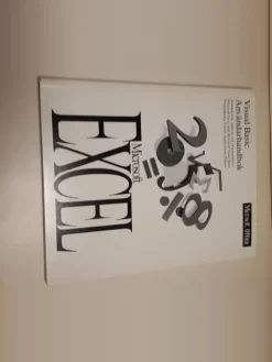 Tradera Obj. A023, ACCESS för Office 97> Dator & Teknik