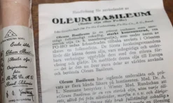 Tradera Medicinska Prylar<Oleaum Basilium - Förpackning och produktblad Apotek Hjorten Målilla tidigt 1900