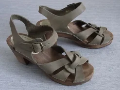 Tradera Damskor<Olivgröna Träskor/Tofflor/Sandaler med klack, Moheda, stl 37, ca 24 cm