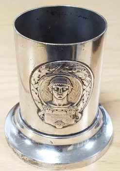 Tradera Olympia<Olympiska Spelen Stockholm 1912 - kopp/cigarettebägare i nysilver.