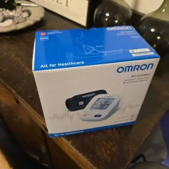 Tradera Omron M3 Comfort Automatisk Blodtrycksmätare^ Hälsoprodukter