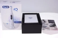 Tradera Tandvård<Oral-B iO box and instruction manual-EMPTY BOX-NO TOOTHBRUSH (Weight 354g)