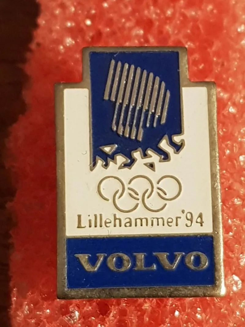 Tradera Olympia<OS LILLEHAMMER 94 REKLAMPIN FÖR VOLVO BRA SKICK.