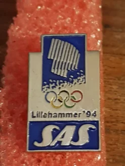 Tradera Olympia<OS LILLEHAMMER 94 sponsorpin från SAS