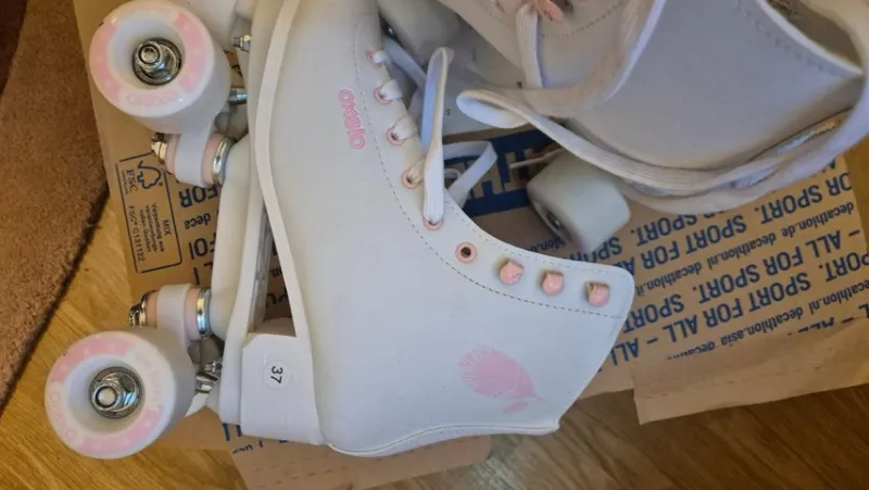Tradera Skateboard & Inlines<Oxeo Rullskridskor Storlek 37 - Vita med Rosa Detaljer