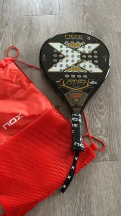 Tradera Padel<Padelrack Nox AT10 Genius Ultra Light