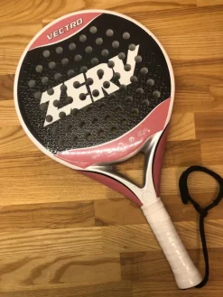 Tradera Padel<Padelracket ZERV Vectro Team Light Woman