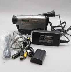 Tradera Panasonic VHS -C Filmkamera NV-RX17EG/E^ Filmkameror