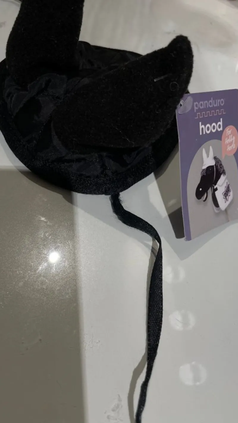 Tradera Panduro käpphäst Huva - Svart> Gunghästar & Åkdjur