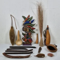 Tradera Parti afrikanska föremål - Väggprydnad - Slev - Torkad baobab - Vattenbehållare> Övrig Antik & Design