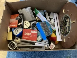 Tradera Parti diverse mestadels blandade klockor^ Klockor Till Hemmet