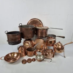 Tradera Parti kopparföremål - Kaffepannor, Grytor och hinkar, mm. i koppar - 1900-tal> Kopparföremål