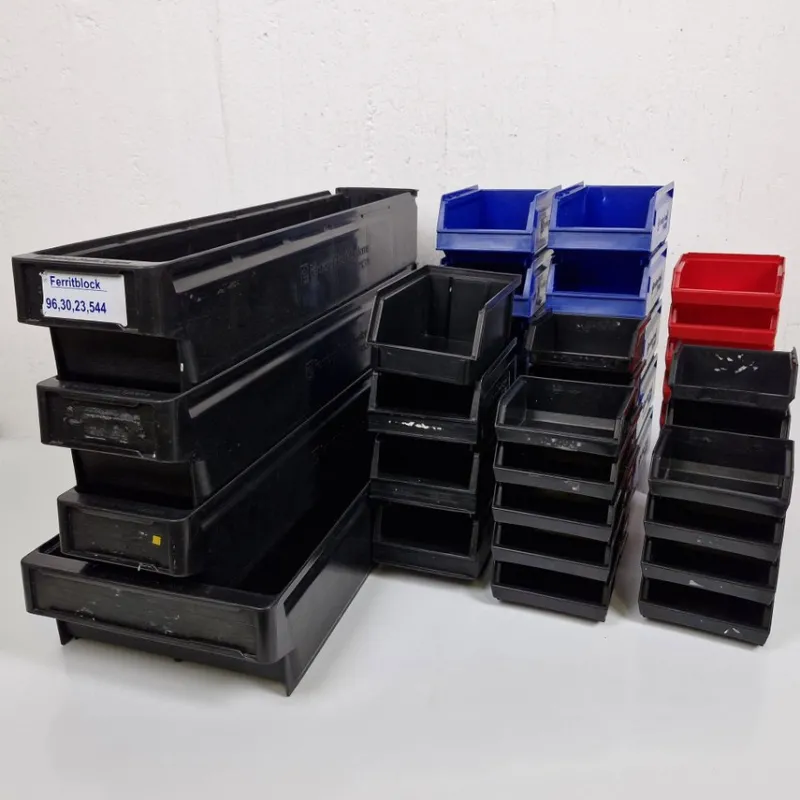 Tradera Parti plockbackar i plast - Perstorp - Plastbackar - Lådor - Sorteringsolådor> Verkstad