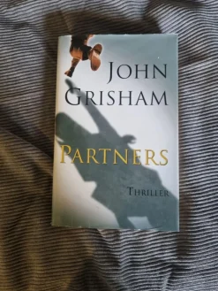 Tradera Partners - John Grisham> Skönlitteratur
