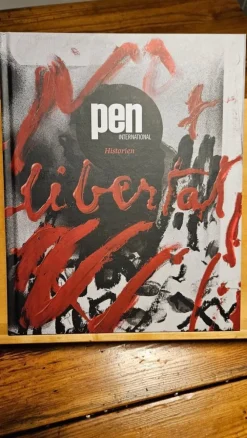 Tradera Pen International: Historien> Litteraturvetenskap
