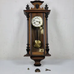 Tradera Pendelur - Junghans - Väggur - Pendelklocka - Väggklocka - Klocka - 1900-tal^ Klockor Till Hemmet