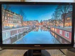 Tradera Philips Brilliance LCD Monitor 23 Full-HD 2ms> Bildskärmar