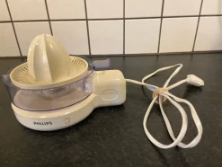 Tradera Philips elektrisk citruspress HR2285/B citronpress apelsinpress^ Hushållsmaskiner