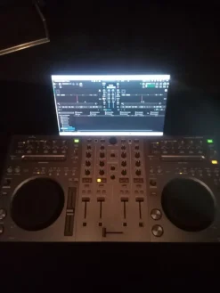 Tradera Pioneer DDJ-T1 DJ-Kontroller> Dj-utrustning