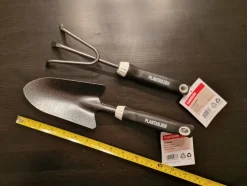 Tradera Trädgårdsredskap<Planteringsspade och handkultivator - oanvända