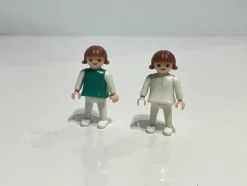 Tradera Playmobil 2 st barn figurer vintage 80-tal flickor> Figurer & Leksaksvärldar