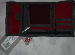 Tradera Plånbok Hedgren Kedja Tärning GREAT AMERICAN ORIGINAL fin Röd Gråsvart Dragkedja> Plånböcker