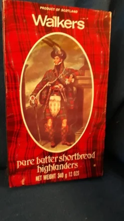 Tradera Plåtemballage<plåtask Walkers Butter shortbread Highlanders !