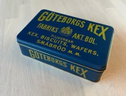 Tradera Plåtemballage<Plåtburk Göteborgs kex blå guld fint skick
