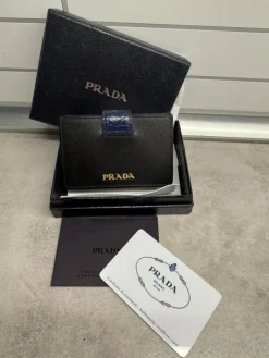 Tradera Prada plånbok - korthållare - liten plånbok- SUPER SKICK> Plånböcker