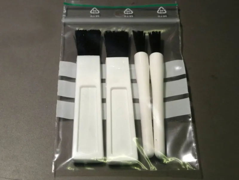 Tradera Praktiskt borstset för service o reparationer^ Elektronikkomponenter