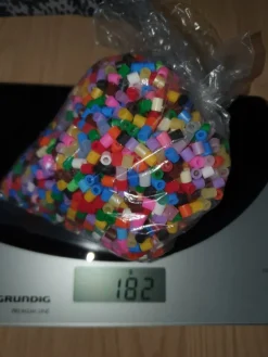 Tradera Pärlor i blandade färger 182g> Pyssla & Måla