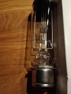 Tradera Projektorlampa Clas Ohlson 110V 750W P28s^ Analoga Projektorer