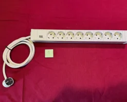 Tradera PSU racktillbehör för 19” montering. 8st uttag, 3600W> Datortillbehör