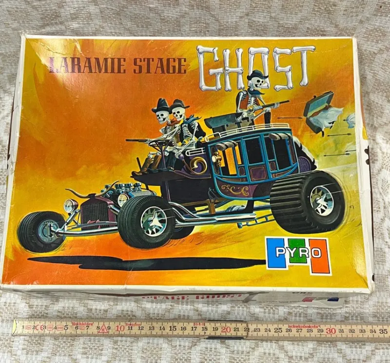 Tradera Pyro Laramie Stage Ghost modellbyggsats C85-400^ Plastbyggsatser