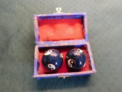 Tradera Yoga<QI-Gong-Bollar Meditations Yin & Yang Metall Kulor med Emalj