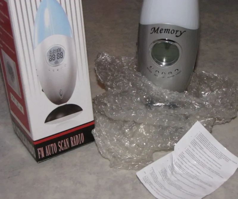 Tradera Radio Klocka Alarmklocka Snooze Väckarklocka Timer Kalender LED lampa Ljus Unik^ Klockor Till Hemmet