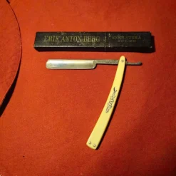 Tradera Rakning<Rakkniv Erik Anton Berg. Shark