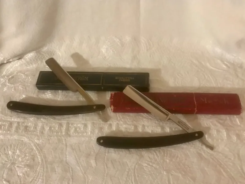 Tradera Rakning<Rakknivar Äldre 2 st NO 24 +2 * Fina* CV Heljestrand+Fodral*