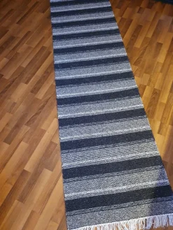 Tradera Randig Trasmatta i färgerna Svart, Vitt och Grått> Mattor