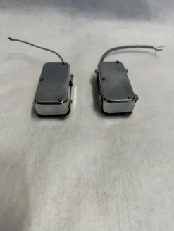 Tradera Rare Gibson thunderbird mickar^ Musikinstrument