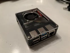 Tradera Raspberry Pi 4 model B, case med kylfläkt och kablar> Övrigt Datorer & Tillbehör