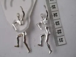 Tradera Övriga Smycken<REA___ Vintage Manformade örhängen i silverpläterad metall