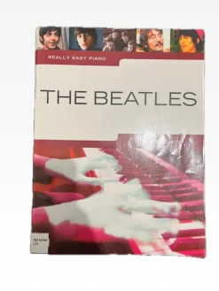 Tradera Really Easy Piano: The Beatles^ Noter & Nothäften