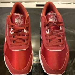 Tradera Herrskor<Reebok Classic vinröda