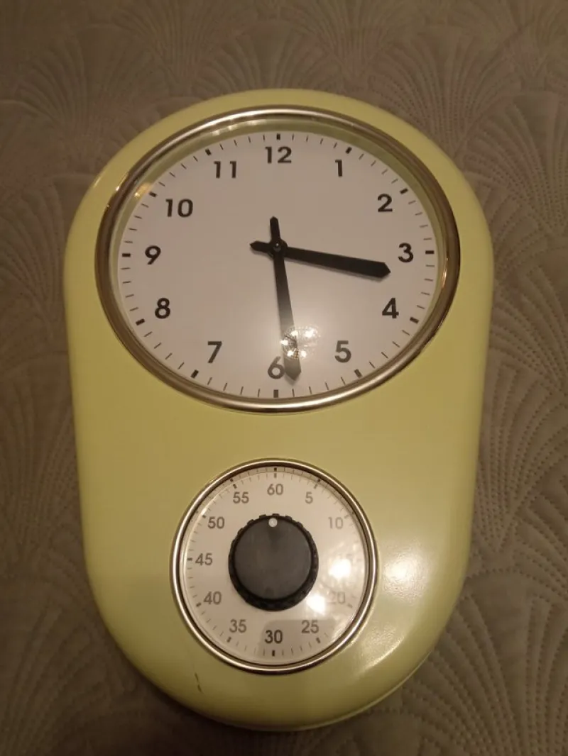 Tradera Retrostil ,väggklocka med timerfunktion^ Klockor Till Hemmet