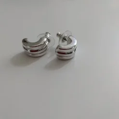 Tradera Örhängen<Örhängen, silverfärgade