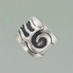 Tradera Ringar<Ring, Ø 17¾, bredd 17,5 mm, silver 922/1000, 12 g