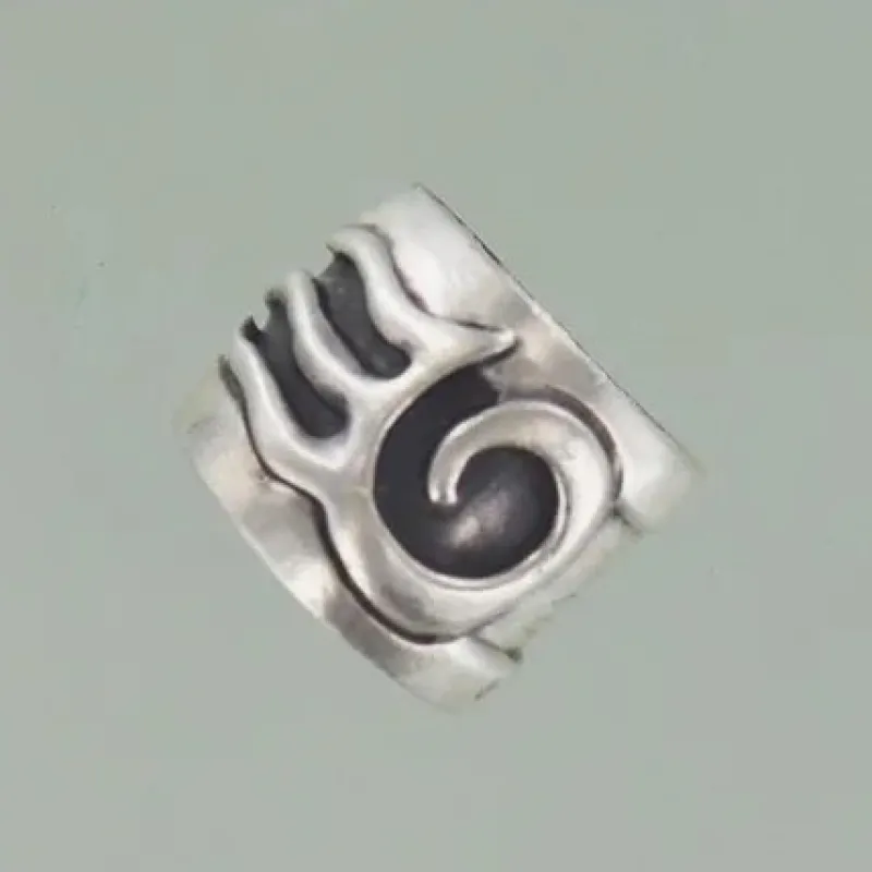 Tradera Ringar<Ring, Ø 17¾, bredd 17,5 mm, silver 922/1000, 12 g