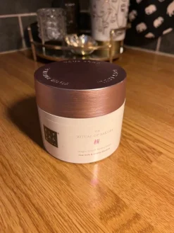 Tradera Hudvård<Rituals, Magic Touch Body Cream