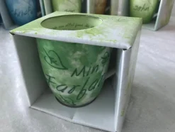 Tradera Roliga och Färgglada Porslin Muggar med Namn och Texter^ Hushållsartiklar